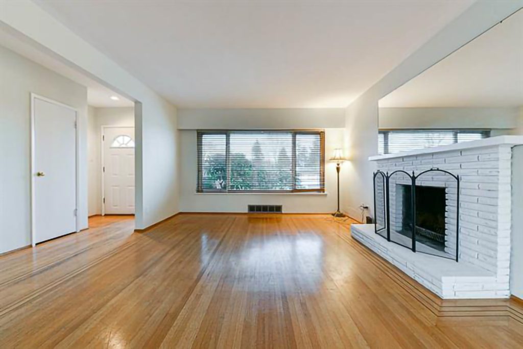 Unfurnished Floor with Large Window